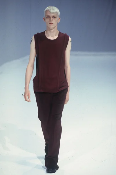 Look 25